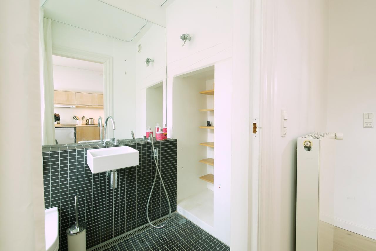 Central Canal Apartments 1 - 8 โคเปนเฮเกน ภายนอก รูปภาพ